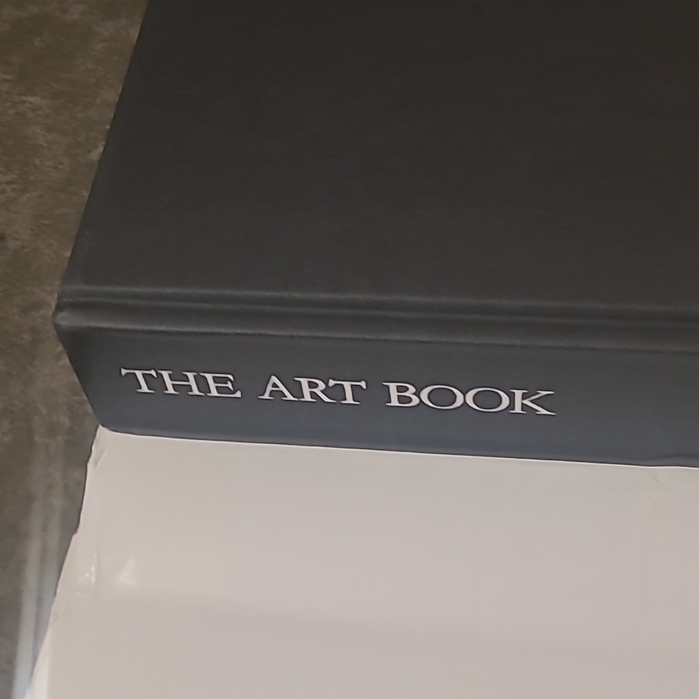"THE ART BOOK" BY PHAIDON HARDCOVER COFFEE TABLE BOOK - Picture 11 of 13